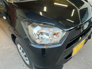 【松戸店】ダイハツ ミライース 右フロントフェンダー、右フェンダーの修理事例1