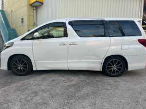 【松戸店】トヨタ アルファード 左スライドドア、左スライドドアガーニッシュ、左クオーターパネル、左リアバンパーの修理事例1