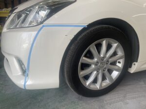【越谷店】トヨタ クラウン 左フロントバンパーの修理事例1