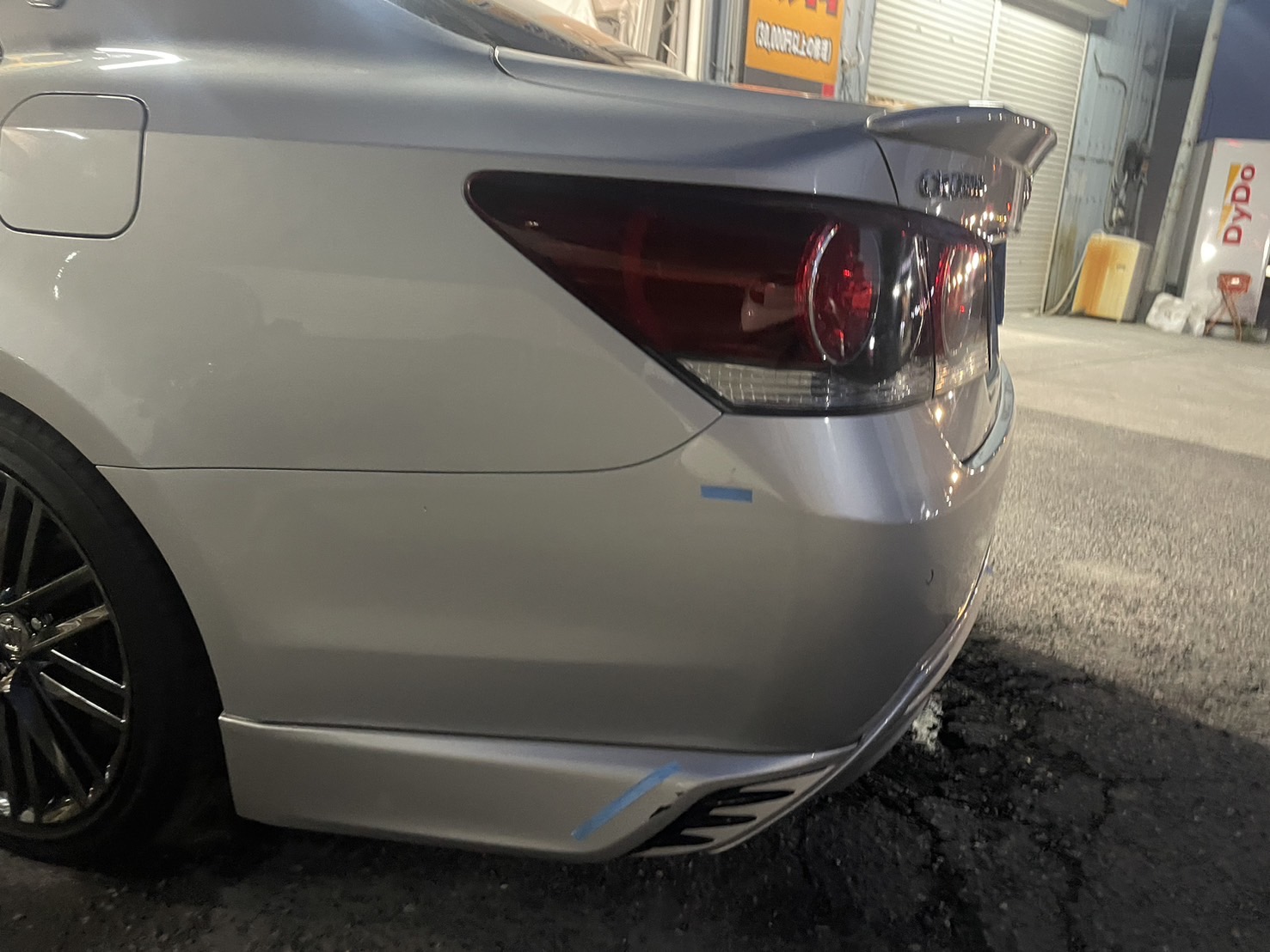 【越谷店】トヨタ クラウン 左リアバンパー・左リアバンパーアンダーの板金塗装・修理事例