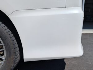 【茨木店】トヨタ ヴォクシー 左リヤバンパーの板金塗装・修理事例7