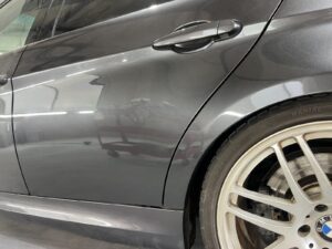 【習志野店】BMW 3シリーズ 左リアドアパネル、左クォーターパネルの板金塗装・修理事例2