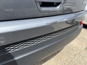 【習志野店】ジープ コンパス リアバンパーの板金塗装・修理事例1