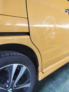 【習志野店】スズキ スペーシアカスタム 右スライドドアパネル、右クォーターパネルの板金塗装・修理事例1