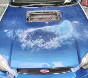 【習志野店】スバル インプレッサWRX ボンネットフードの板金塗装・修理事例1