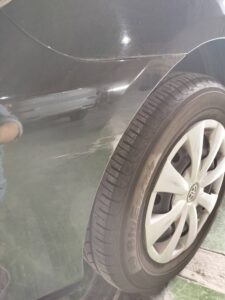 【習志野店】トヨタ フィールダー 左フロントバンパーの板金塗装・修理事例2