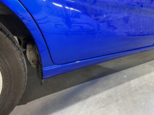 【習志野店】ホンダ フリード 右ロッカーパネルの板金塗装・修理事例2