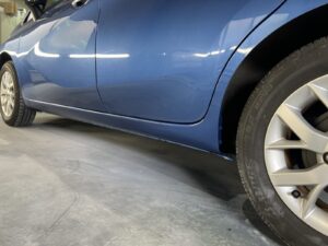 【習志野店】日産 ノート 左ロッカーパネルの板金塗装・修理事例2