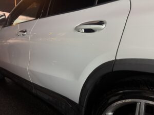 【八王子店】ベンツ ベンツGLA 左リアドアの板金塗装・修理事例2