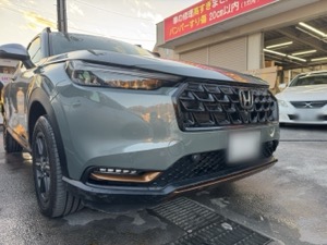 【八王子店】ホンダ ヴェゼル フロントバンパーの板金塗装・修理事例2