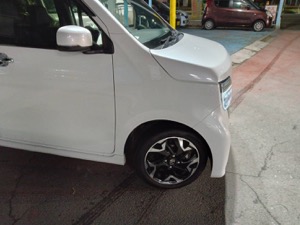 【川越店】ホンダ Nワゴン 右フロントフェンダーの板金塗装・修理事例3