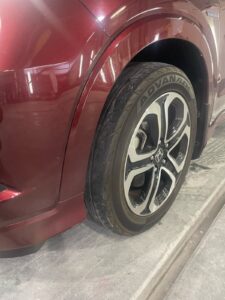 【幕張店】ホンダ ヴェゼル 左フロントバンパー、左フロントフェンダーガーニッシュの板金塗装・修理事例2