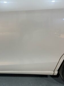 【平塚店】トヨタ エスティマ 左スライドドアパネルの板金塗装・修理事例5