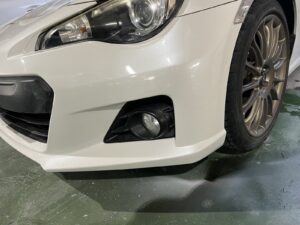 【習志野店】スバル BRZ 左フロントバンパーの板金塗装・修理事例2