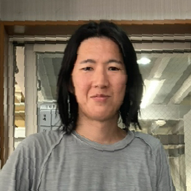 フロント：小瀧