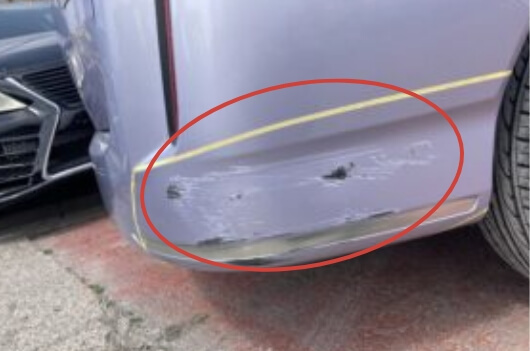 バンパーすり傷 30cm以上（1ヶ所） Before